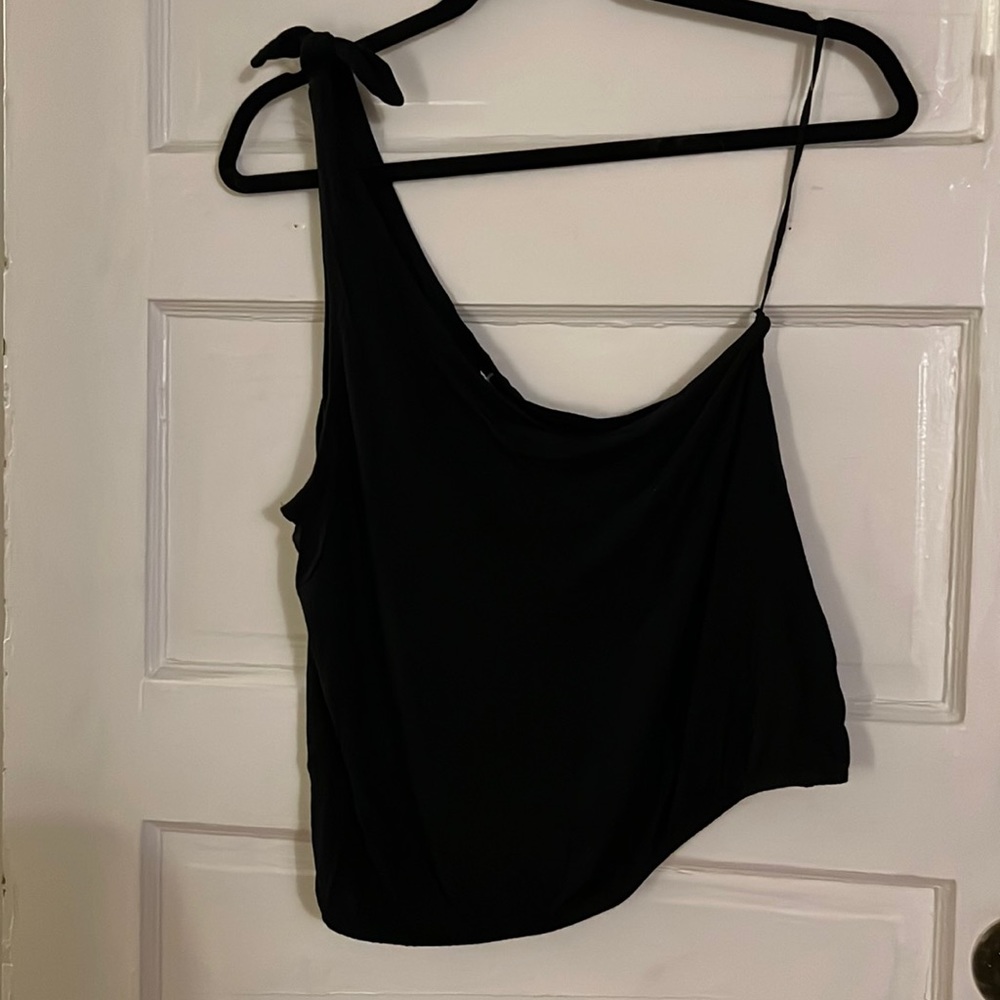 American Eagle | tie one shoulder crop top | black